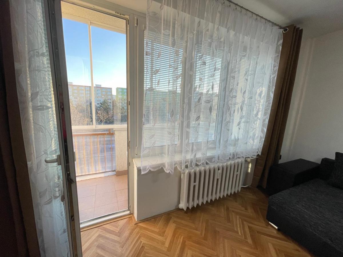 Apartman Jnj Velkomoravska Olmütz Exterior foto