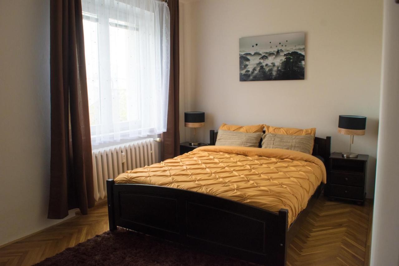 Apartman Jnj Velkomoravska Olmütz Exterior foto